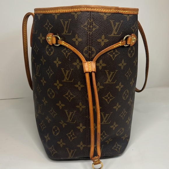 Louis Vuitton Neverfull MM monogram beige interior - Picture 4 of 16